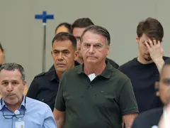 Moraes autoriza saída de Bolsonaro para cirurgia em Brasília