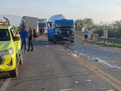 Motorista fica paraplégico após acidente violento na Magé-Manilha