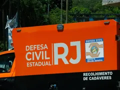 Mulher morre após ser atropelada na RJ-106, em Maricá