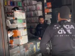 Operação Rastreio prende 30 e barra mercado ilegal de celulares