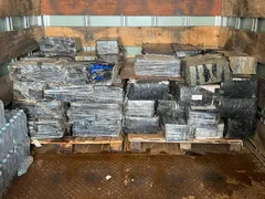 PF descobre uma tonelada de maconha em carga de água no Rio