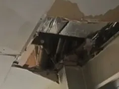 Placa de gesso cai do teto e fere médico em hospital do Rio