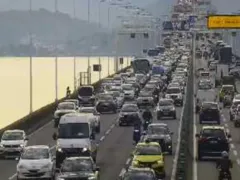 Ponte Rio-Niterói amanhece travada: veja o tempo de travessia