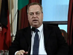 Presidente da Câmara assume Prefeitura de Niterói; entenda