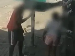 Preso após espancar filha de 10 anos em praça no Rio