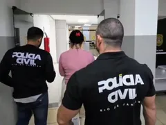 Presos por fornecer armas e drogas para o Complexo do Alemão