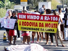 Protesto gera engarrafamento imenso de São Gonçalo a Maricá