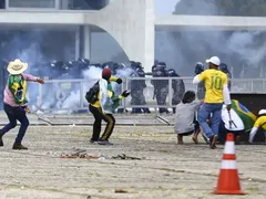 STF vota por condenar cinco ex-PMs pelo 8 de janeiro