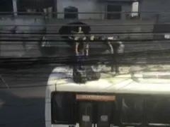 Temporal ilha passageiros e mobiliza bombeiros no Rio; vídeo