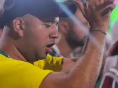 Tricolores de Niterói aplaudem time após derrota para o Chelsea; vídeo