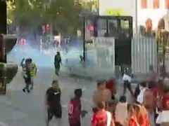 Tumulto interrompe fim da festa do tetra do Flamengo no Rio