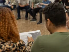 Vagas gratuitas para cursos de inglês e espanhol em Niterói e SG