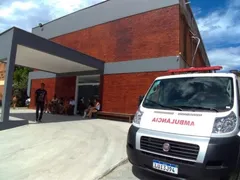 Vendedor ambulante morre após se afogar em praia da Região dos Lagos