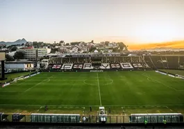 Vasco inicia troca do gramado de São Januário