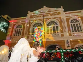Magia toma a inauguração da decoração de Natal em Niterói