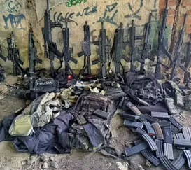 14 milicianos são presos dormindo em operação no Rio