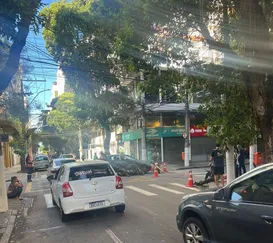 Acidente entre carro e moto deixa feridos em Niterói