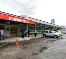 Acidente entre moto e BRT deixa duas mulheres feridas
