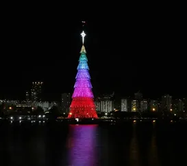 Árvore de Natal da Lagoa vai voltar; Botafogo também terá uma