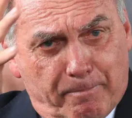 Bolsonaro é condenado a 27 anos de prisão em regime fechado