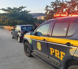 Carro ‘campeão de multas’ é apreendido na Ponte Rio-Niterói