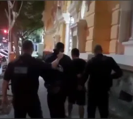 Com 19 anotações criminais, bandido é preso após roubar pedestre em Niterói