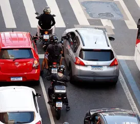 Começam a valer regras para ciclomotores no país; saiba tudo