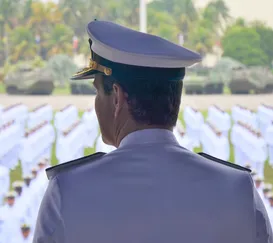 Concurso da Marinha com vagas para ensino médio e salário acima de R$ 6 mil