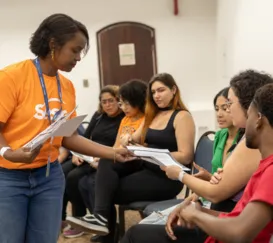 Curso de inglês gratuito para adolescentes em São Gonçalo