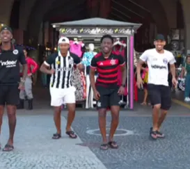 Dançarinos famosos chamam atenção no Terminal de Niterói; vídeo
