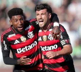 Flamengo vence Juventude e mantém liderança no Brasileirão