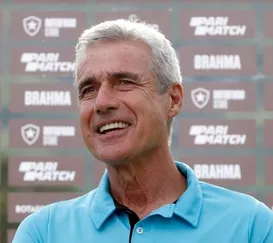 Grêmio avança em negociação com Luís Castro