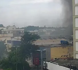 Incêndio volta a atingir loja O Amigão no Rio