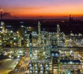 Justiça suspende novos licenciamentos no antigo Comperj