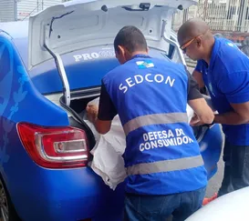 Mais de 15 mil sandálias falsificadas são apreendidas no Rio