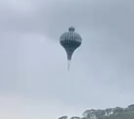 Moradores registram queda de balão em Niterói; vídeo