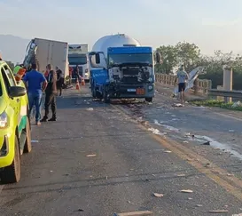 Motorista fica paraplégico após acidente violento na Magé-Manilha