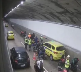 Mulher fica ferida em acidente no túnel Santa Bárbara