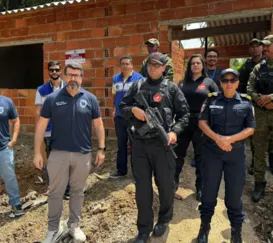 Obra ilegal é embargada em área de invasão de terras em Maricá