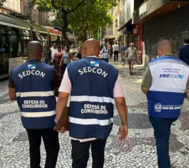 Operação investiga bloqueio de esgoto em imóveis no Rio