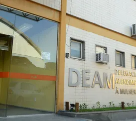 Presa por cárcere privado e agressões contra ex-companheira