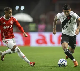 Pressionado, Vasco recebe o Internacional em São Januário