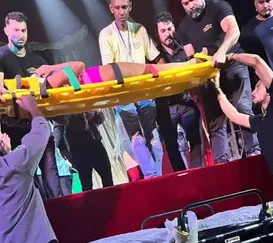 Queda durante acrobacia com os cabelos em circo no Rio; vídeo