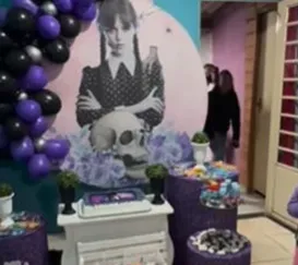 Reação de menininha com festa de 'Wandinha' emociona a web