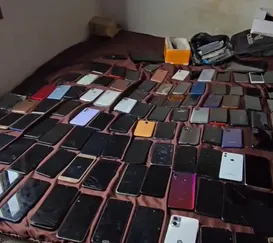 Receptador preso em Niterói vendia celular em feira de São Gonçalo