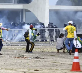 STF vota por condenar cinco ex-PMs pelo 8 de janeiro
