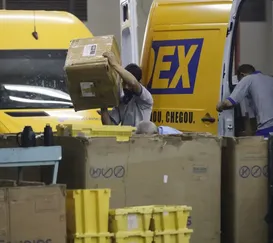 Tesouro libera até R$ 12 bilhões em crédito aos Correios