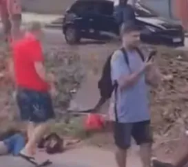 Três pessoas ficam feridas em colisão entre motos na RJ-104, em SG