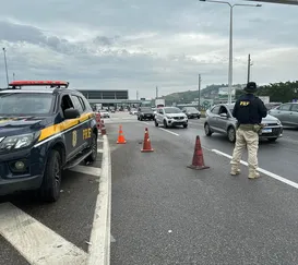 Van com superlotação é flagrada novamente na Ponte Rio-Niterói