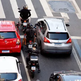 Começam a valer regras para ciclomotores no país; saiba tudo